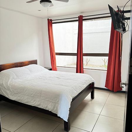 Maria'S Apartments Алахуэла Экстерьер фото